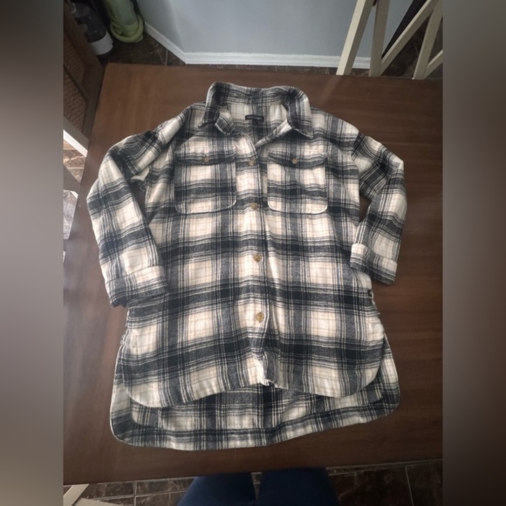 Banana Republic Plaid Button-Up Shirt Large